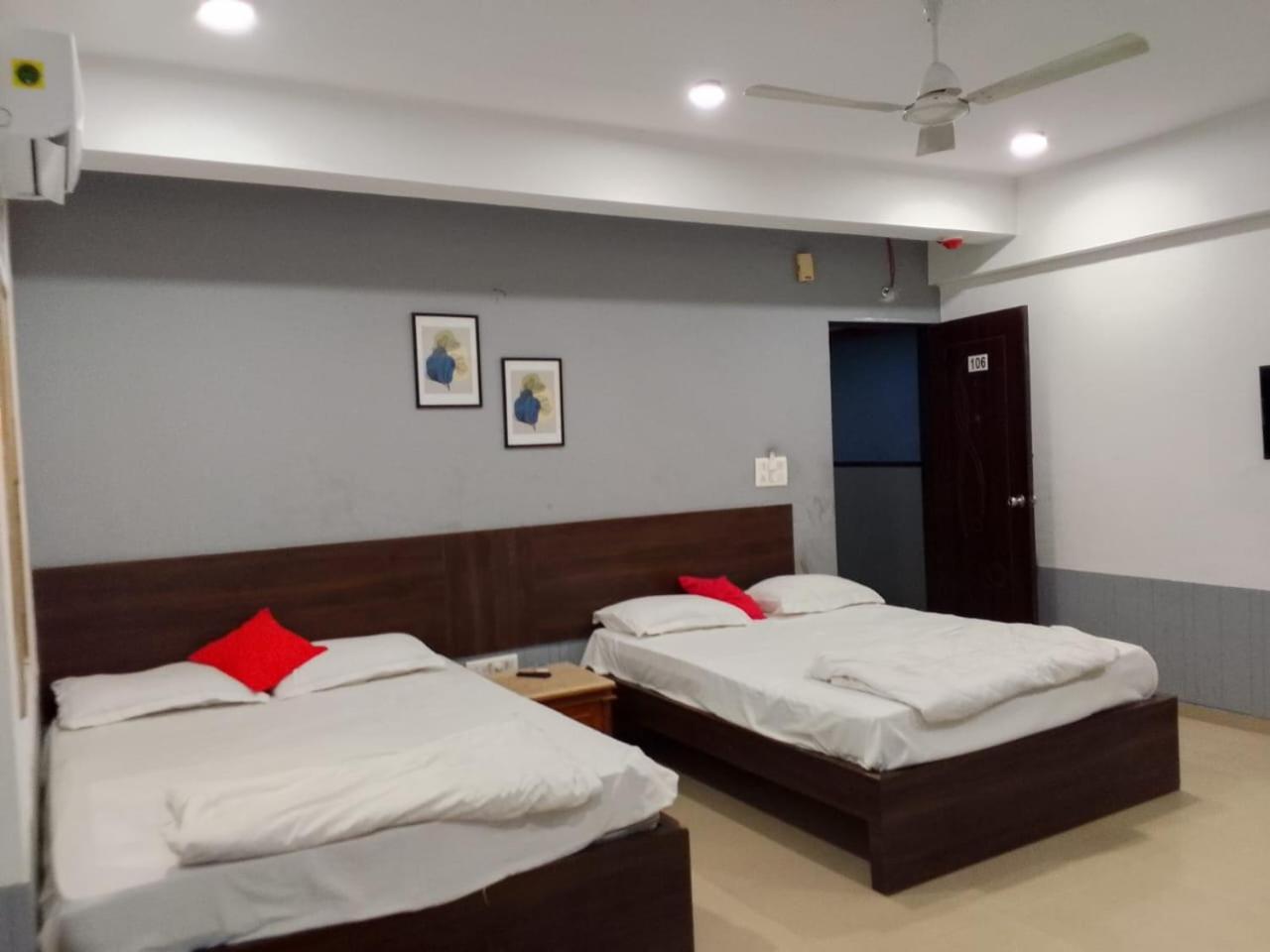 Infinity Rooms & Banquet سورات المظهر الخارجي الصورة